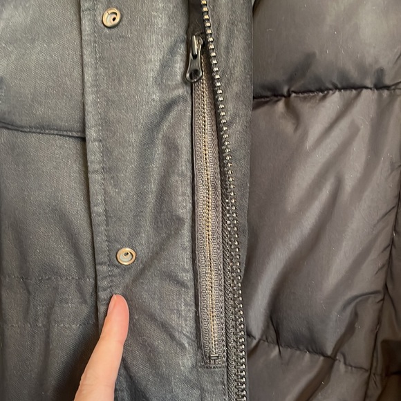 Aritzia Community Parka - Size Medium - Picture 4 of 10